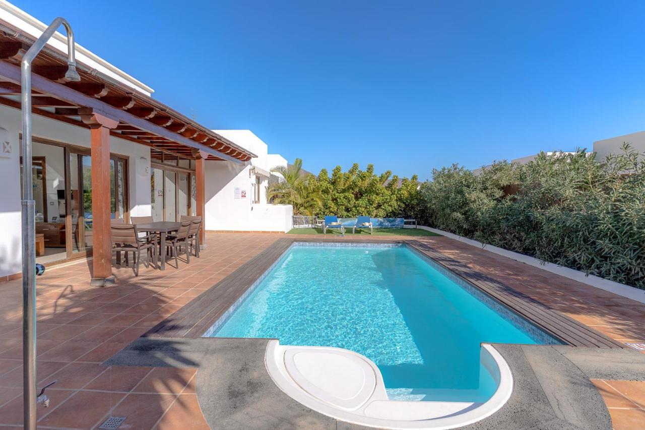 Villa Alegria Playa Blanca  Ngoại thất bức ảnh